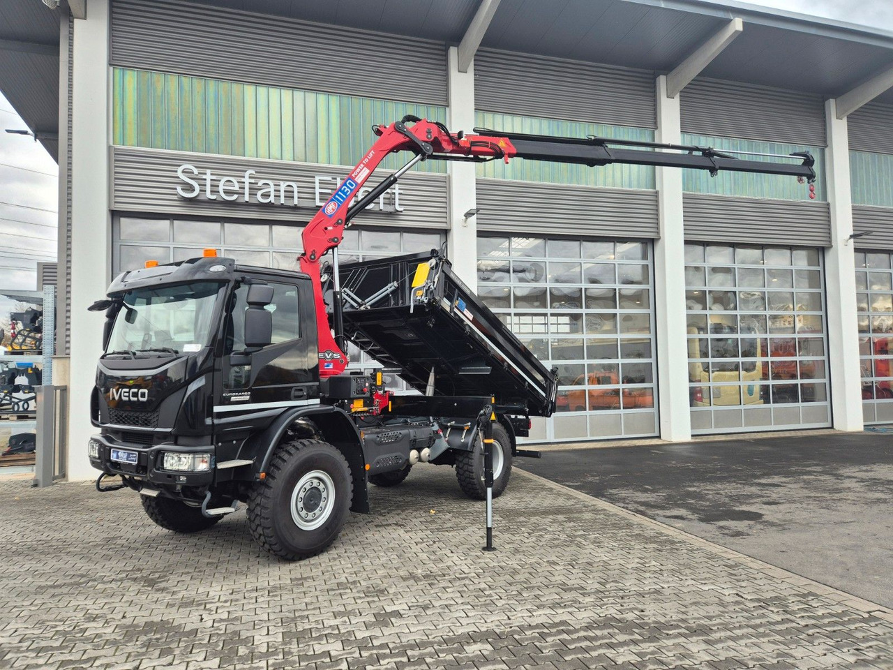 Iveco Eurocargo ML150E32WS 4x4 Kran HMF 1130K Funk AHK - Camión volquete, Camión grúa: foto 1 Iveco Eurocargo ML150E32WS 4x4 Kran HMF 1130K Funk AHK - Camión volquete, Camión grúa: foto 1