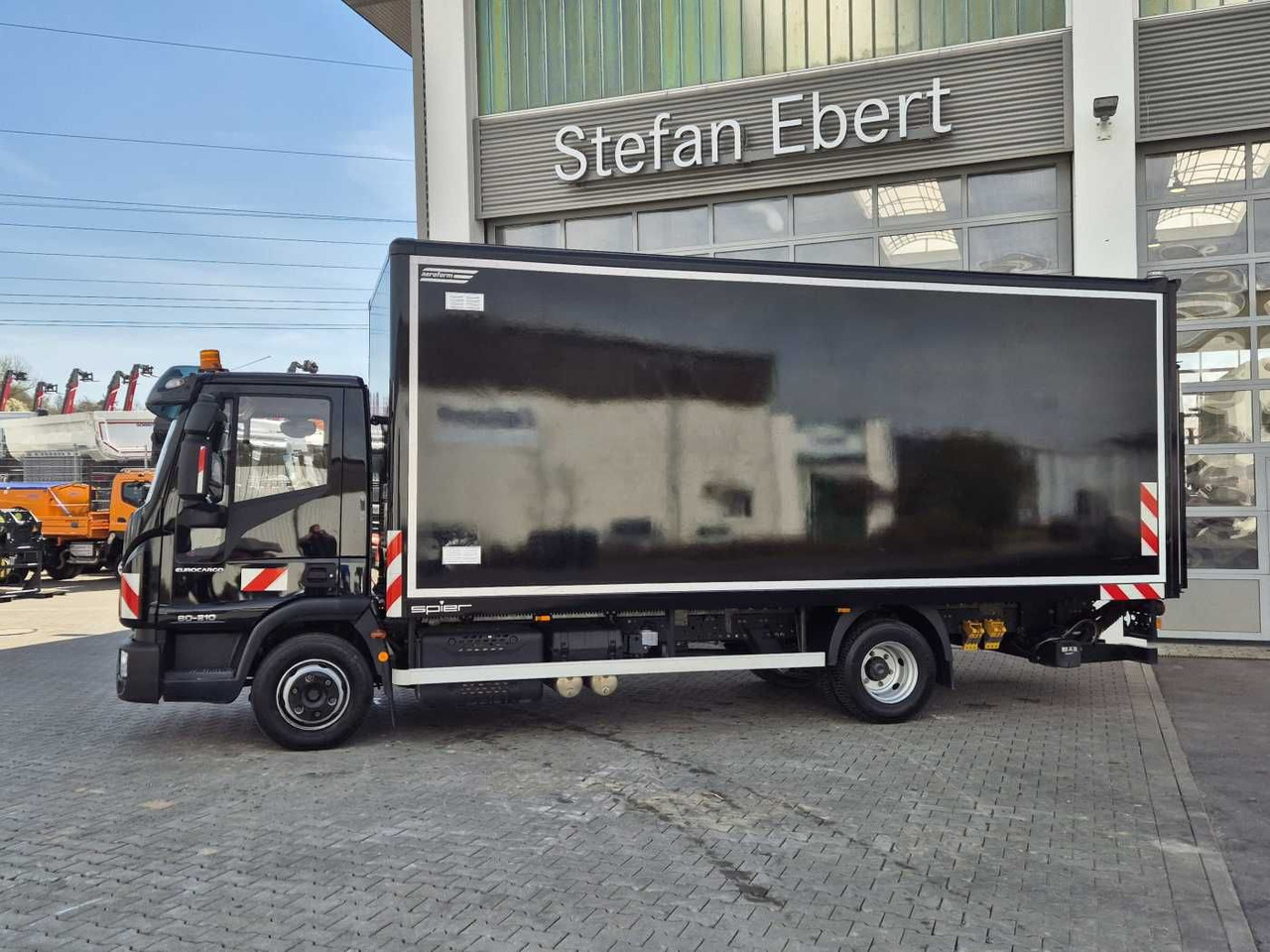 Iveco Eurocargo ML80E21/P LBW Bär 1.500kg 2x AHK - Furgoneta caja cerrada: foto 4 Iveco Eurocargo ML80E21/P LBW Bär 1.500kg 2x AHK - Furgoneta caja cerrada: foto 4