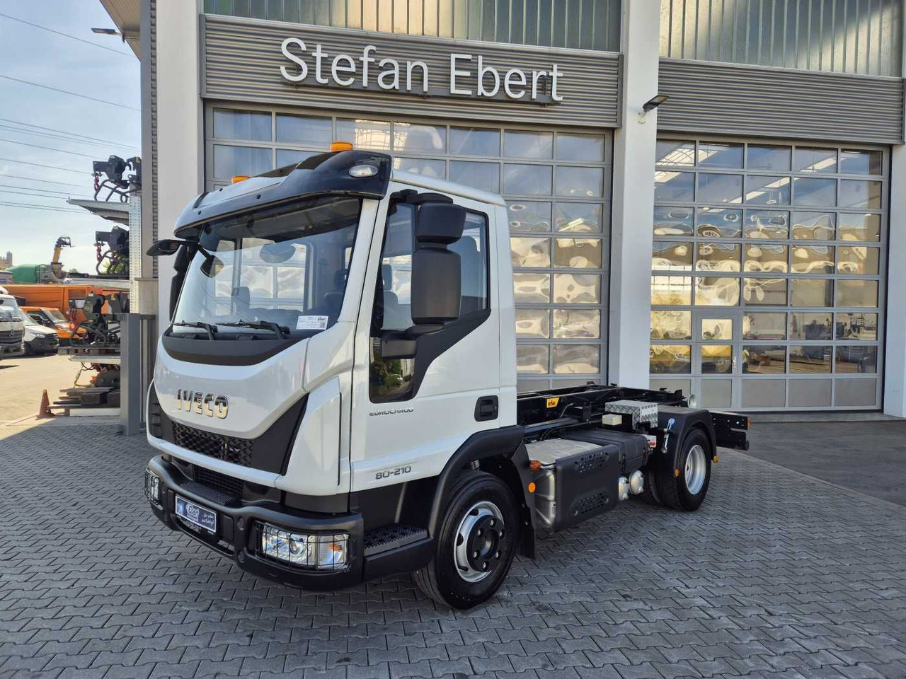 Iveco Eurocargo ML80E21K 4x2 Hyva 05-32-K-DIN-BF 2xAHK - Camión multibasculante: foto 2 Iveco Eurocargo ML80E21K 4x2 Hyva 05-32-K-DIN-BF 2xAHK - Camión multibasculante: foto 2