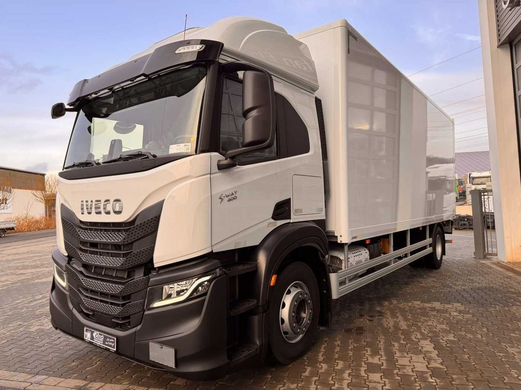 Camión caja cerrada nuevo Iveco S-Way AT190S40/P LBW 2.000kg Tür Navi Bett: foto 15