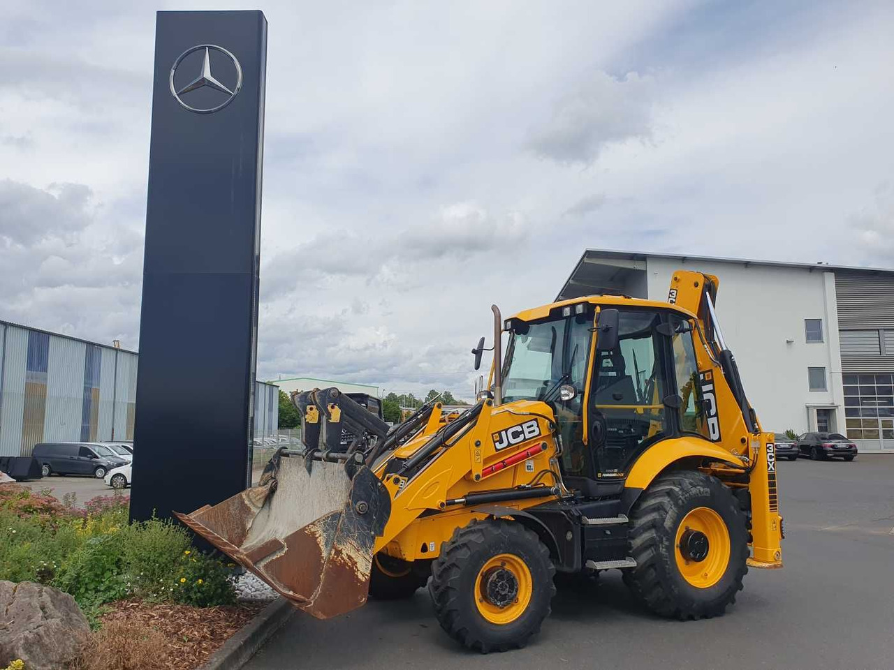 JCB 3CX / Gabel & 4in1 Schaufel / nur 1.561h / 2022 - Retroexcavadora: foto 1 JCB 3CX / Gabel & 4in1 Schaufel / nur 1.561h / 2022 - Retroexcavadora: foto 1