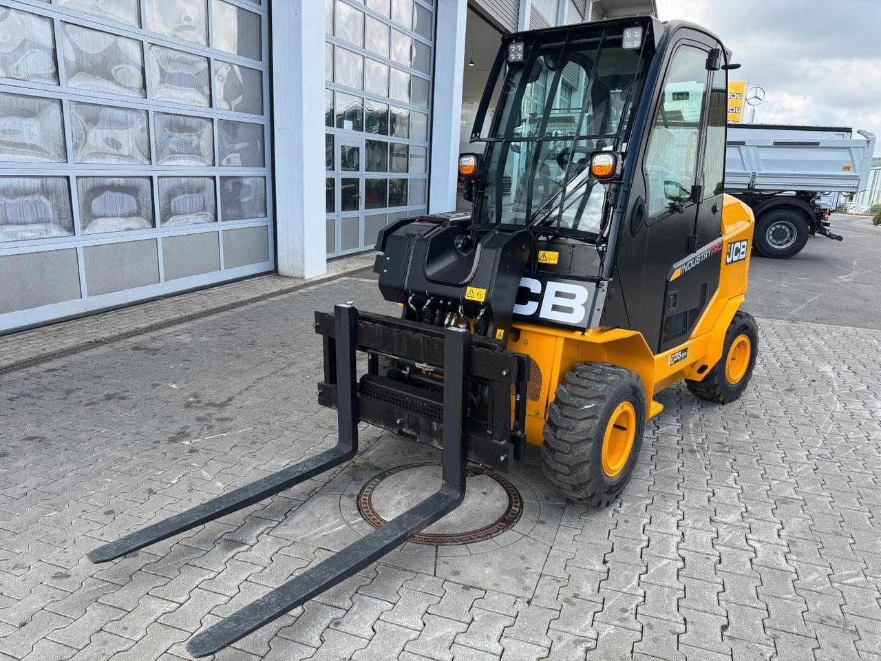 JCB TLT 35-26D 4WD Teletruck / NEU 2025 / SS - Manipulador telescópico: foto 4 JCB TLT 35-26D 4WD Teletruck / NEU 2025 / SS - Manipulador telescópico: foto 4