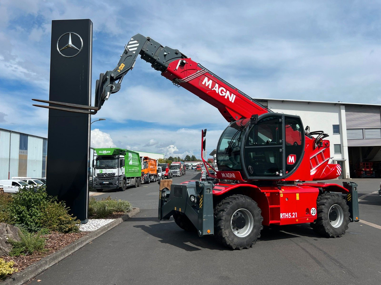 Magni RTH 5.21 Roto / Funk / Gabel / nur 462h - Manipulador telescópico: foto 1 Magni RTH 5.21 Roto / Funk / Gabel / nur 462h - Manipulador telescópico: foto 1