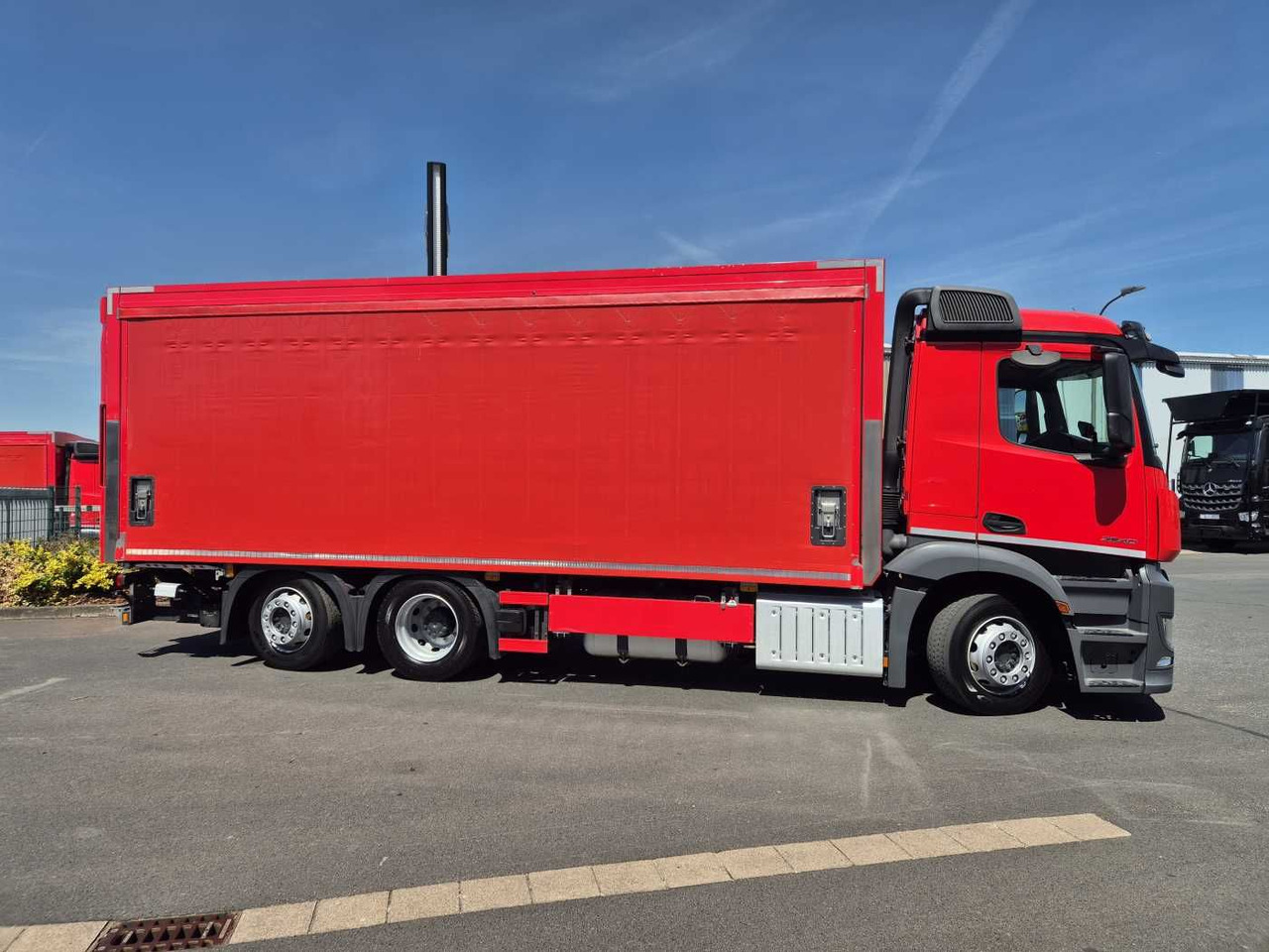 Mercedes-Benz Antos 2540 LnR 6x2 LBW Schiebeplanen AHK - Camión lona: foto 5 Mercedes-Benz Antos 2540 LnR 6x2 LBW Schiebeplanen AHK - Camión lona: foto 5