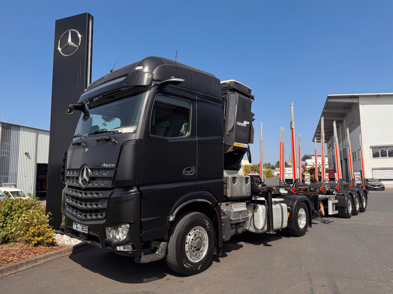 Mercedes-Benz Arocs 1853 LS 4x4 HAD Palfinger Q170Z96+Doll H3L - Camión grúa: foto 2 Mercedes-Benz Arocs 1853 LS 4x4 HAD Palfinger Q170Z96+Doll H3L - Camión grúa: foto 2