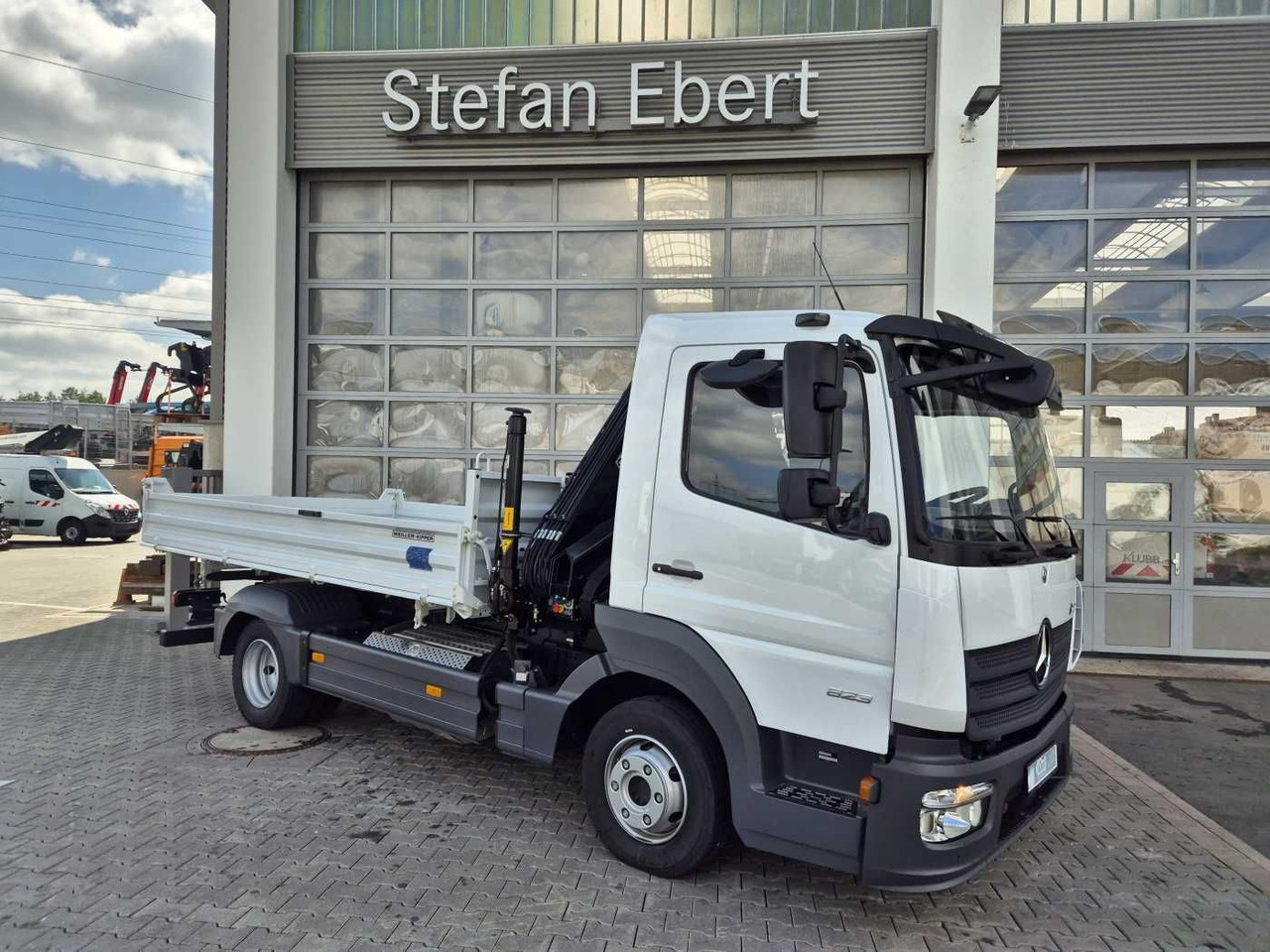 Mercedes-Benz Atego 823 KK Kipper+Kran+Funk+Greifersteuerung - Volquete furgoneta: foto 3 Mercedes-Benz Atego 823 KK Kipper+Kran+Funk+Greifersteuerung - Volquete furgoneta: foto 3