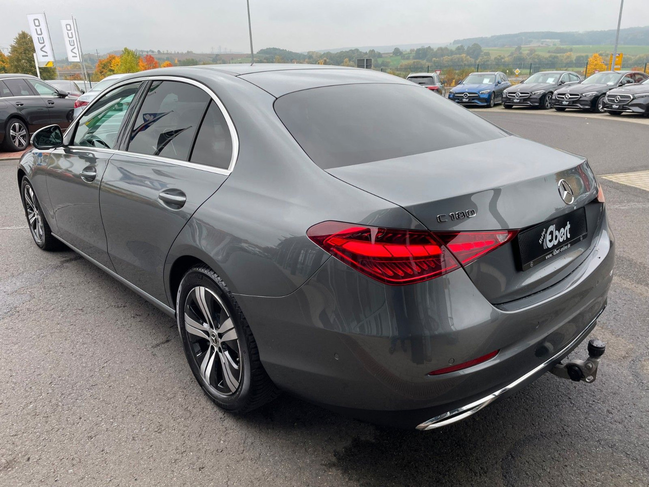 Mercedes-Benz C 180 AVANTGARDE R-Kamera+AHK+TOTW+Ambiente - Sedan: foto 3 Mercedes-Benz C 180 AVANTGARDE R-Kamera+AHK+TOTW+Ambiente - Sedan: foto 3