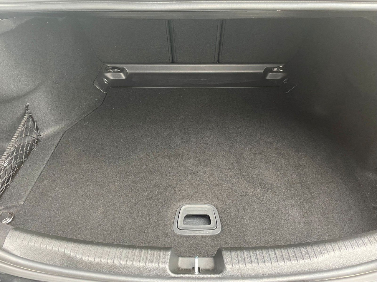 Mercedes-Benz C 200 d AVANTGARDE LED+AHK+R-Kamera+MBUX+ - Sedan: foto 5 Mercedes-Benz C 200 d AVANTGARDE LED+AHK+R-Kamera+MBUX+ - Sedan: foto 5