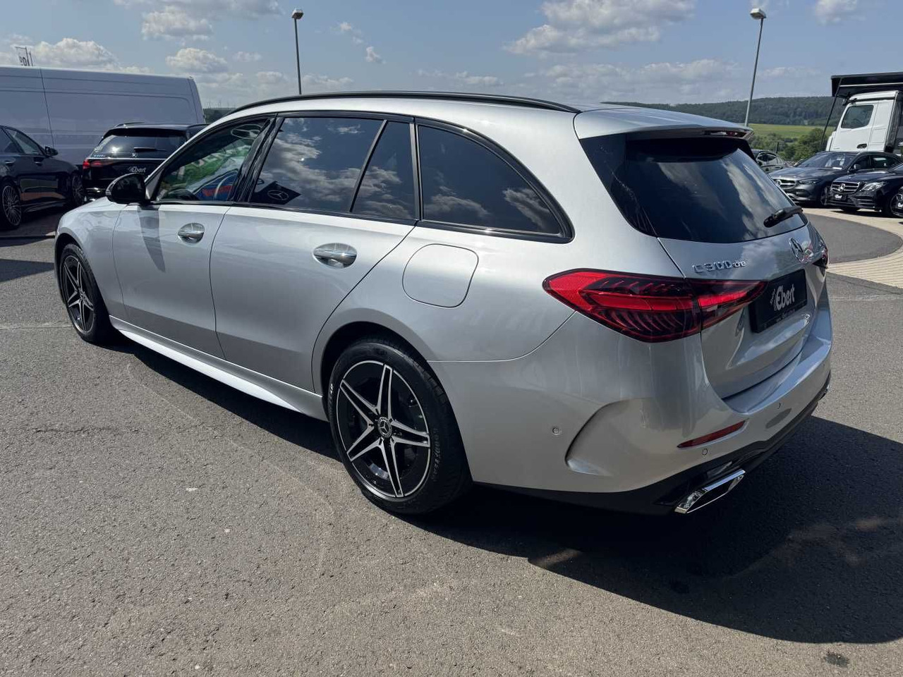 Mercedes-Benz C 300de AMG+Pano+Burm+HUD+360+Digital+VOLL - Coche: foto 3 Mercedes-Benz C 300de AMG+Pano+Burm+HUD+360+Digital+VOLL - Coche: foto 3