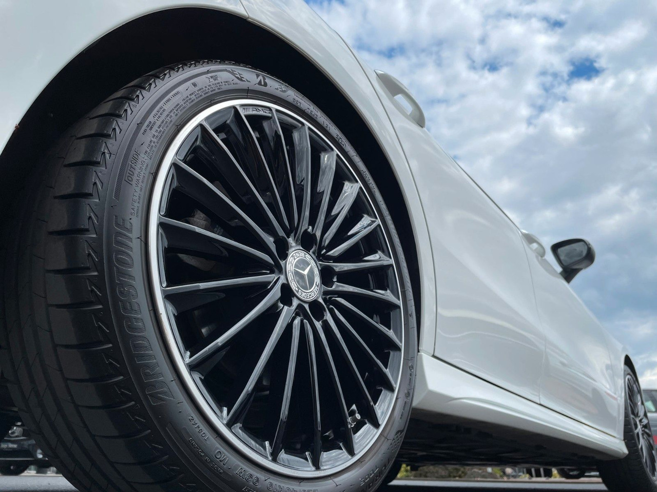 Mercedes-Benz CLA 200 AMG Pano+R-Kamera+19"+TOTW+DISTR+MULITBE - Coupé: foto 5 Mercedes-Benz CLA 200 AMG Pano+R-Kamera+19"+TOTW+DISTR+MULITBE - Coupé: foto 5