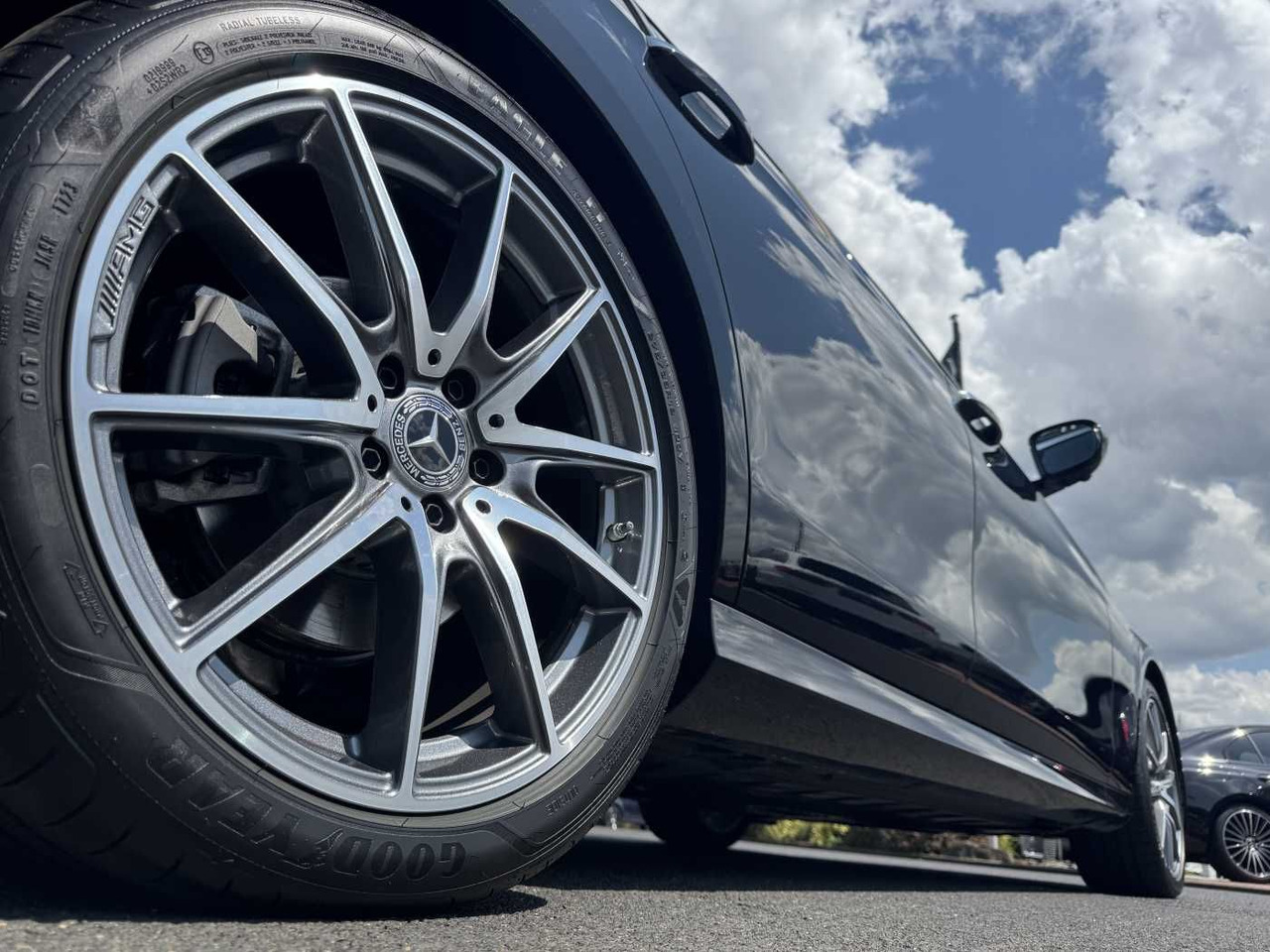 Mercedes-Benz E 220d AMG+Pano+Burm+Distr+Memory+AHK+360 - Coche: foto 5 Mercedes-Benz E 220d AMG+Pano+Burm+Distr+Memory+AHK+360 - Coche: foto 5