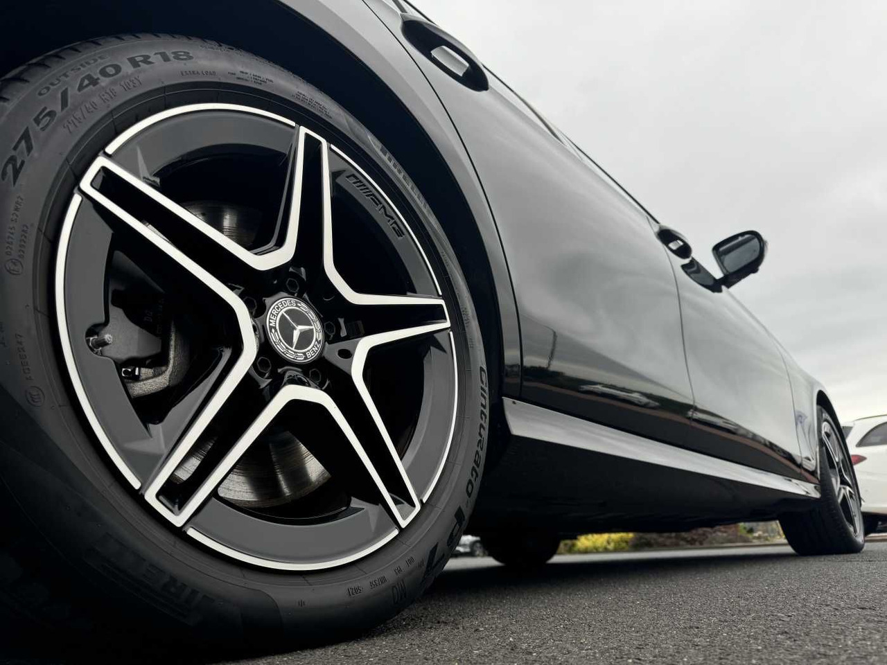 Mercedes-Benz E 300de T AMG+Pano+DistrPlus+Night +AHK+360+Ambi - Coche: foto 5 Mercedes-Benz E 300de T AMG+Pano+DistrPlus+Night +AHK+360+Ambi - Coche: foto 5
