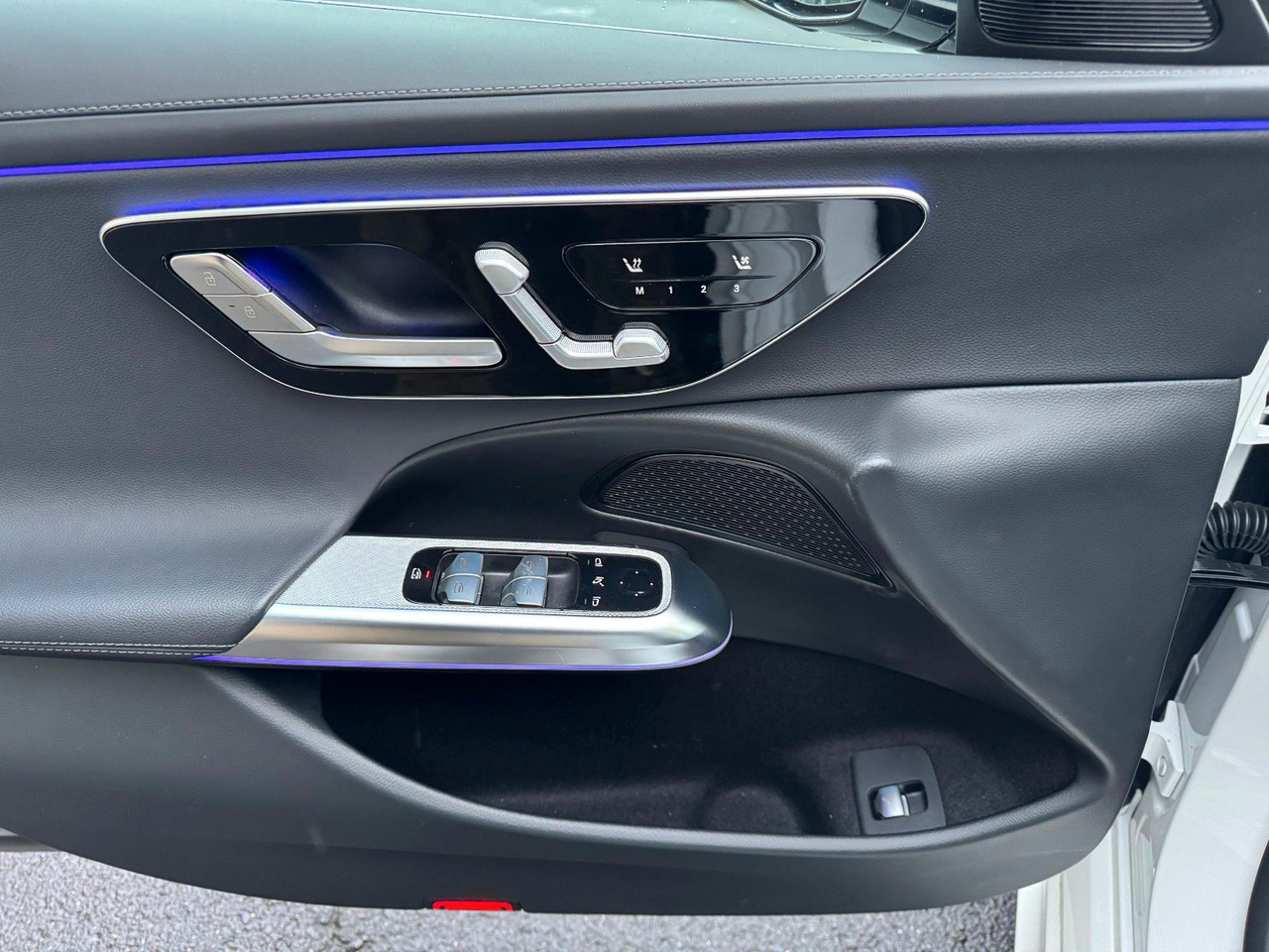 Sedan Mercedes-Benz E 450 4M Avantgarde+Pano+DistrPro+Digital+360: foto 13