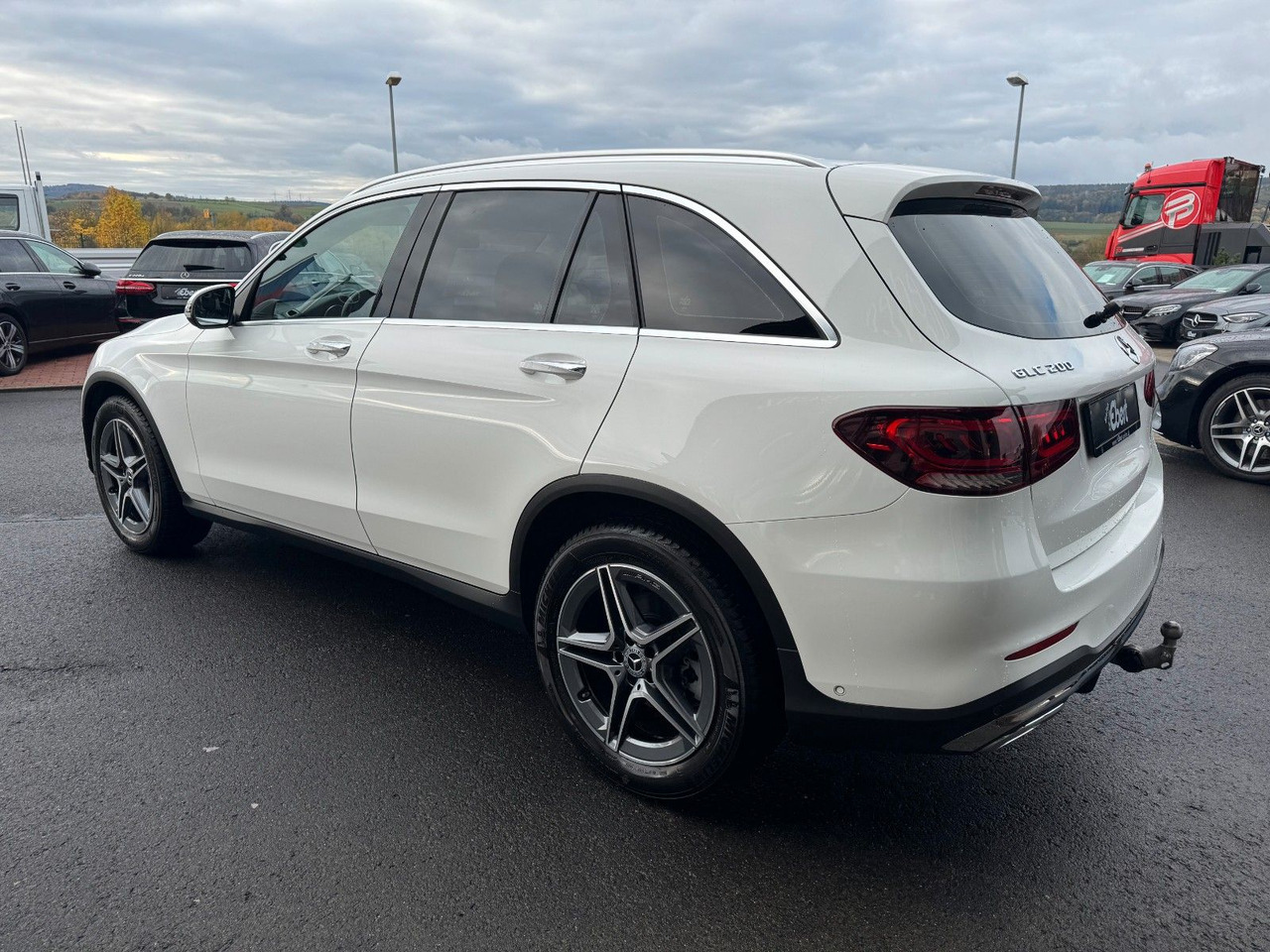 Mercedes-Benz GLC 200 4M AMG+Pano+Distr+StandH+AHK+360+HUD - SUV/ Todoterreno: foto 4 Mercedes-Benz GLC 200 4M AMG+Pano+Distr+StandH+AHK+360+HUD - SUV/ Todoterreno: foto 4