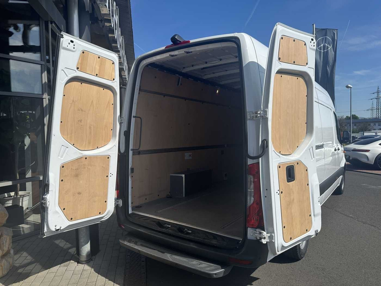 Mercedes-Benz Sprinter 315 CDI 4325 Klima 360 SHZ MBUX Schwing - Furgón: foto 5 Mercedes-Benz Sprinter 315 CDI 4325 Klima 360 SHZ MBUX Schwing - Furgón: foto 5