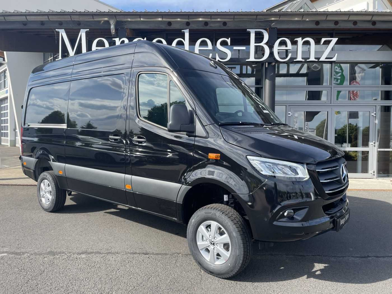 Mercedes-Benz Sprinter 319 CDI 4x4 3665 Klima Kamera MBUX LED - Furgón: foto 1 Mercedes-Benz Sprinter 319 CDI 4x4 3665 Klima Kamera MBUX LED - Furgón: foto 1