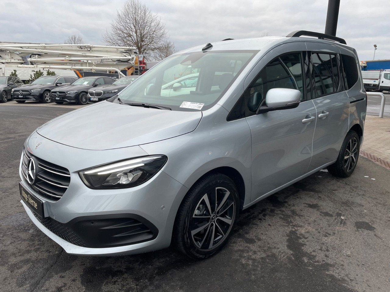Mercedes-Benz T 180 d Progressive Edition Kamera LED MBUX SHZ - Coche: foto 2 Mercedes-Benz T 180 d Progressive Edition Kamera LED MBUX SHZ - Coche: foto 2