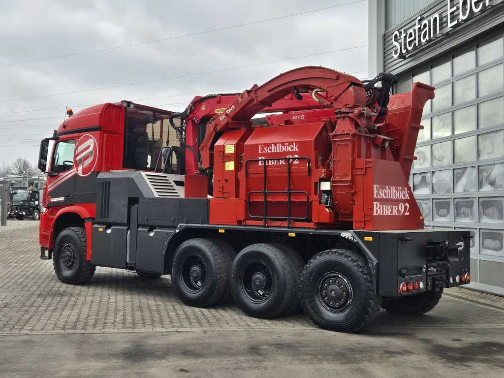 Mercedes-Benz TUROX 8x8 Eschlböck Biber 92 Holzhacker / 1.512h - Camión forestal: foto 3 Mercedes-Benz TUROX 8x8 Eschlböck Biber 92 Holzhacker / 1.512h - Camión forestal: foto 3