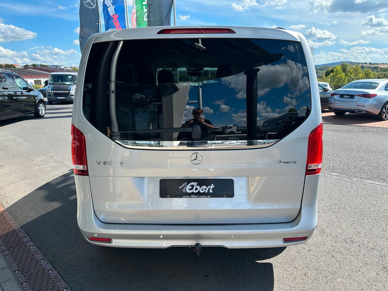 Mercedes-Benz V 250 EDITION 4MATIC Kompakt Liege-Paket AHK2,5t - Furgoneta de pasajeros: foto 5 Mercedes-Benz V 250 EDITION 4MATIC Kompakt Liege-Paket AHK2,5t - Furgoneta de pasajeros: foto 5