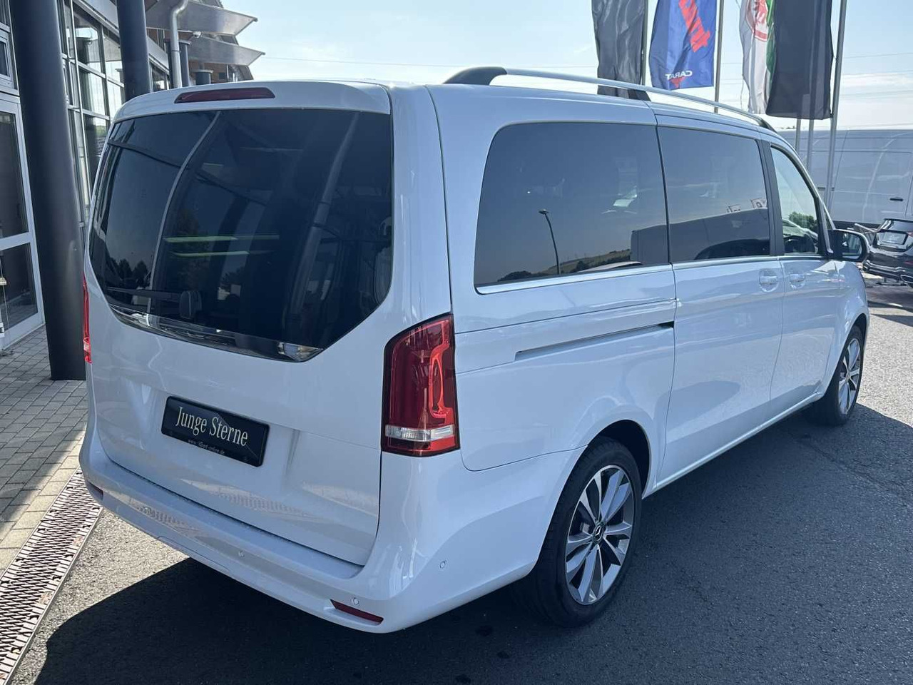 Mercedes-Benz V 300 d AVA ED 6Sitze Burmester 360Kamera el Tür - Coche: foto 4 Mercedes-Benz V 300 d AVA ED 6Sitze Burmester 360Kamera el Tür - Coche: foto 4