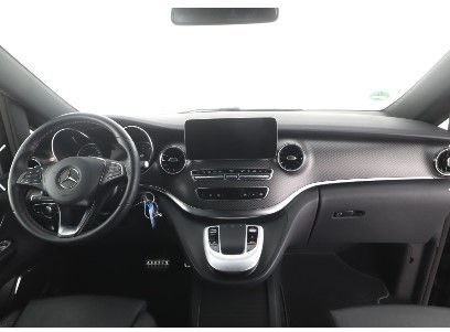Mercedes-Benz V 300 d AVA ED AMG AIRMATIC Tisch AHK2,5to Stdh - Coche: foto 4 Mercedes-Benz V 300 d AVA ED AMG AIRMATIC Tisch AHK2,5to Stdh - Coche: foto 4