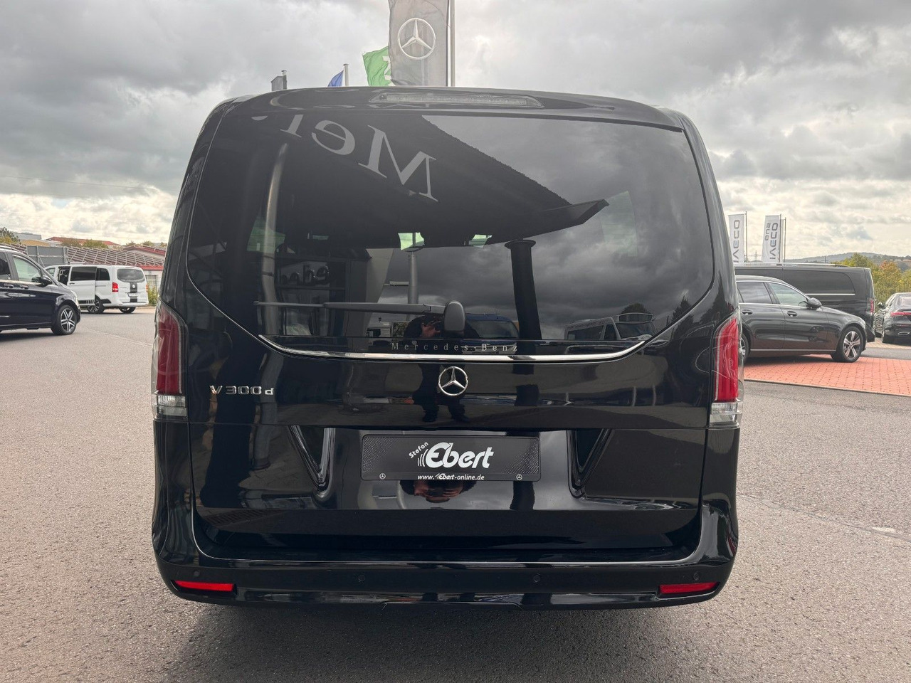 Mercedes-Benz V 300 d AVANTGARDE Extralang 360Kamera Standheiz - Furgoneta de pasajeros: foto 5 Mercedes-Benz V 300 d AVANTGARDE Extralang 360Kamera Standheiz - Furgoneta de pasajeros: foto 5