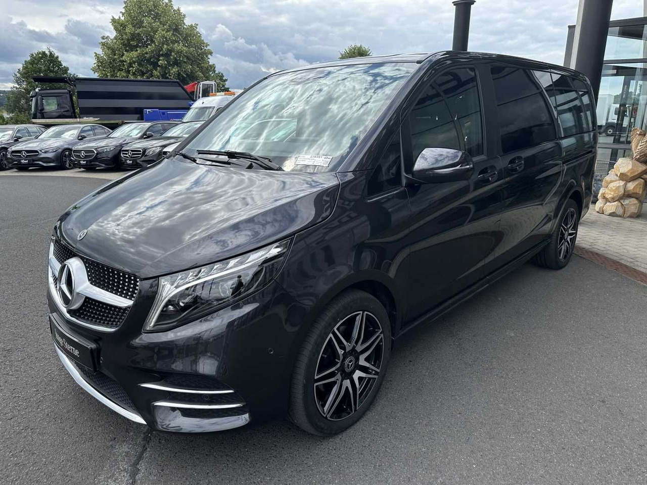 Mercedes-Benz V 300 d EDITION AMG AHK Tisch Leder ILS 7Sitze - Coche: foto 3 Mercedes-Benz V 300 d EDITION AMG AHK Tisch Leder ILS 7Sitze - Coche: foto 3