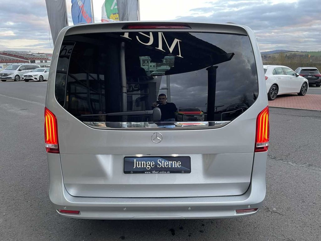 Mercedes-Benz V 300 d EXCLUSIVE ED AMG Panorama AHK2,5 DISTRON Mercedes-Benz V 300 d EXCLUSIVE ED AMG Panorama AHK2,5 DISTRON - Minibús, Furgoneta de pasajeros: foto 4 Mercedes-Benz V 300 d EXCLUSIVE ED AMG Panorama AHK2,5 DISTRON Mercedes-Benz V 300 d EXCLUSIVE ED AMG Panorama AHK2,5 DISTRON - Minibús, Furgoneta de pasajeros: foto 4