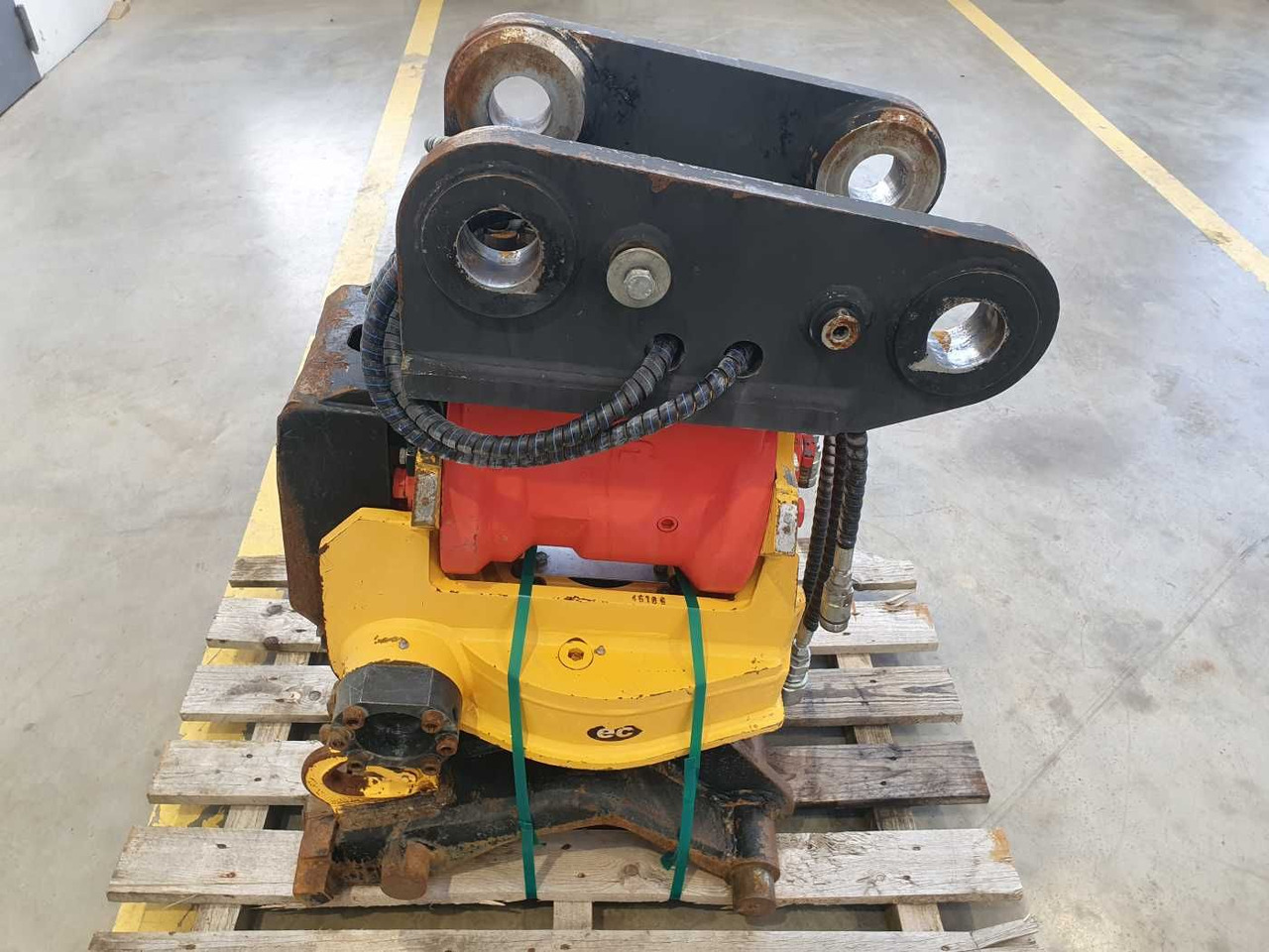 Rädlinger Schwenkrotator CAT M318 / CW 40 / 2016 - Rotor basculante: foto 4 Rädlinger Schwenkrotator CAT M318 / CW 40 / 2016 - Rotor basculante: foto 4