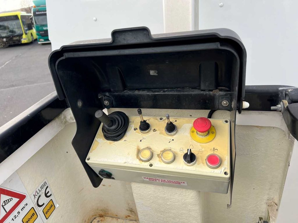 Camión con plataforma elevadora, Furgoneta Renault Master 2.3 dCi / KLUBB K26, 12m Renault Master 2.3 dCi / KLUBB K26, 12m: foto 9