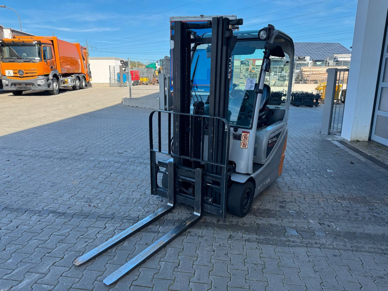 Still RX20-14 / Triplex: 4.60m! / nur 2.438h! / SS - Carretilla elevadora eléctrica: foto 5 Still RX20-14 / Triplex: 4.60m! / nur 2.438h! / SS - Carretilla elevadora eléctrica: foto 5