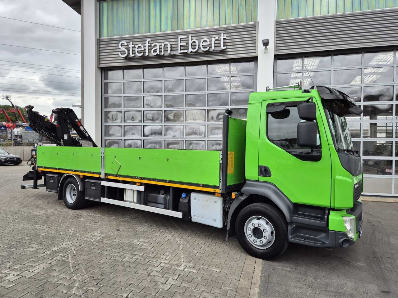 Volvo FL 42 R Kran Hiab XS 088 Funk bis 14 m! Kamera - Camión grúa: foto 5 Volvo FL 42 R Kran Hiab XS 088 Funk bis 14 m! Kamera - Camión grúa: foto 5