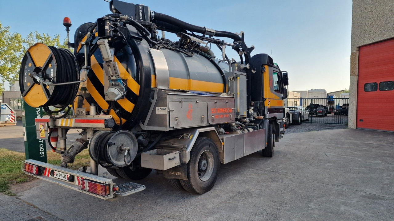 Mercedes-Benz Actros 18-40 - Limpieza de alcantarillado: foto 4 Mercedes-Benz Actros 18-40 - Limpieza de alcantarillado: foto 4
