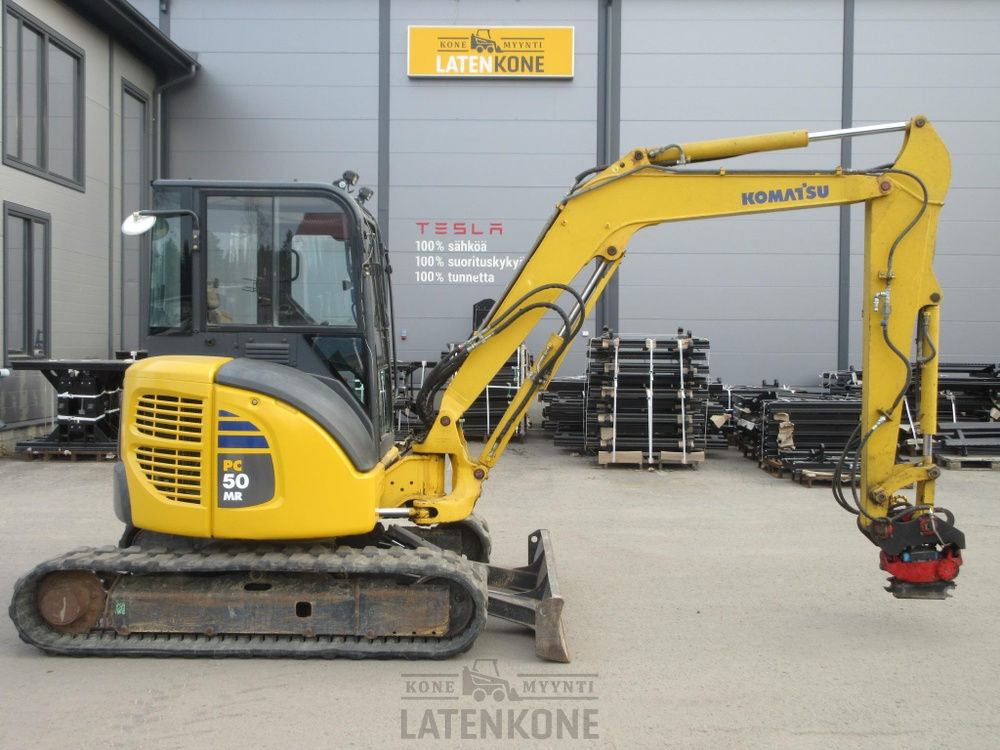 Komatsu PC50MR PETOKSELLA VIETY LÖYTÖPALKKIO STOLEN - Excavadora de cadenas: foto 1 Komatsu PC50MR PETOKSELLA VIETY LÖYTÖPALKKIO STOLEN - Excavadora de cadenas: foto 1