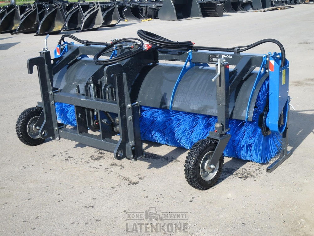 Padagas Avoharja Shark 250 RLT - Barredora cucharón para Maquinaria de construcción: foto 1 Padagas Avoharja Shark 250 RLT - Barredora cucharón para Maquinaria de construcción: foto 1