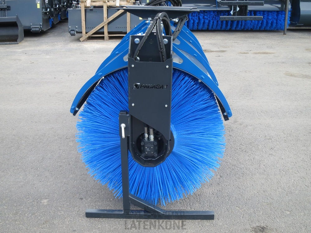 Padagas Puomiharja PIW-200 R ilman kiinnikettä - Barredora cucharón para Maquinaria de construcción: foto 2 Padagas Puomiharja PIW-200 R ilman kiinnikettä - Barredora cucharón para Maquinaria de construcción: foto 2