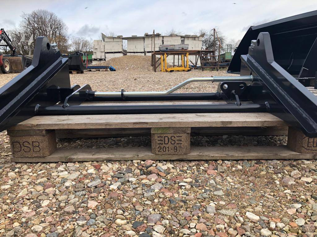 Hydrometal JCB Q-FIT / EURO adapter - Acoplamiento rápido para Maquinaria agrícola: foto 5 Hydrometal JCB Q-FIT / EURO adapter - Acoplamiento rápido para Maquinaria agrícola: foto 5