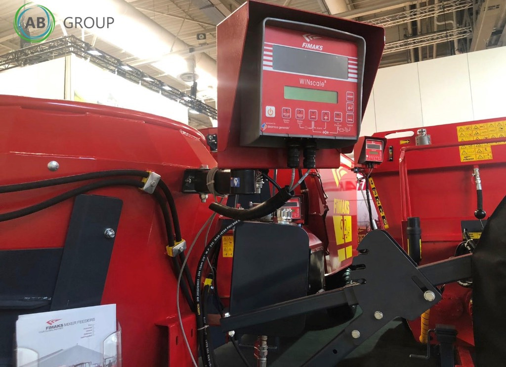 Mixer feeder Fimaks 2.5 m3 - Desensiladora: foto 3 Mixer feeder Fimaks 2.5 m3 - Desensiladora: foto 3