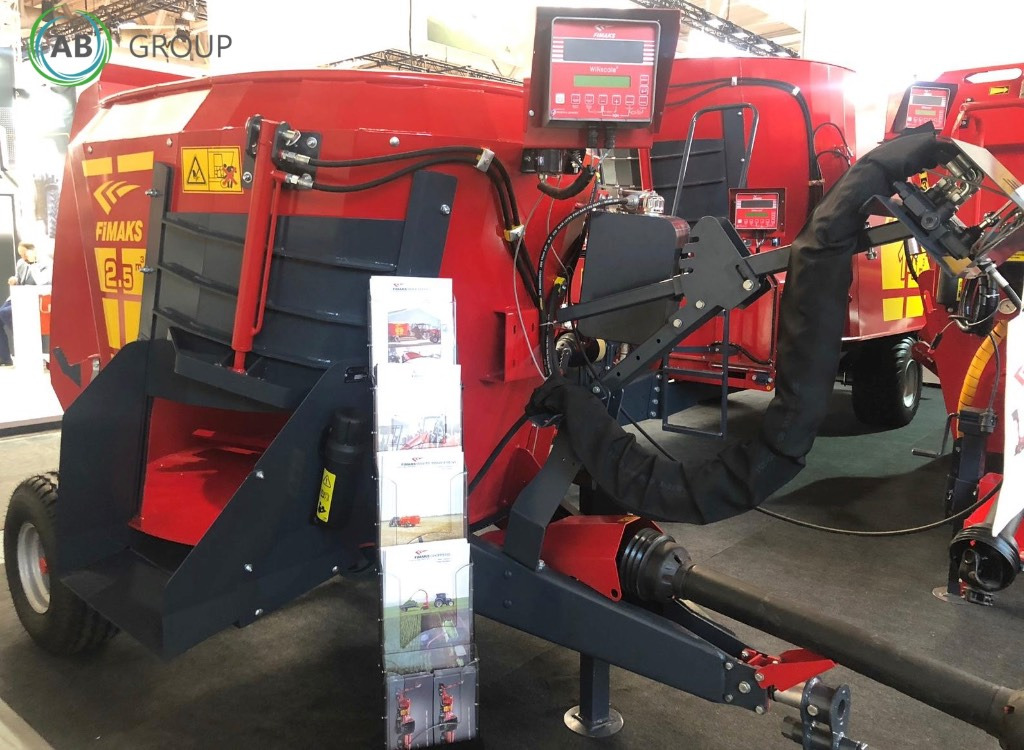 Mixer feeder Fimaks 2.5 m3 - Desensiladora: foto 2 Mixer feeder Fimaks 2.5 m3 - Desensiladora: foto 2