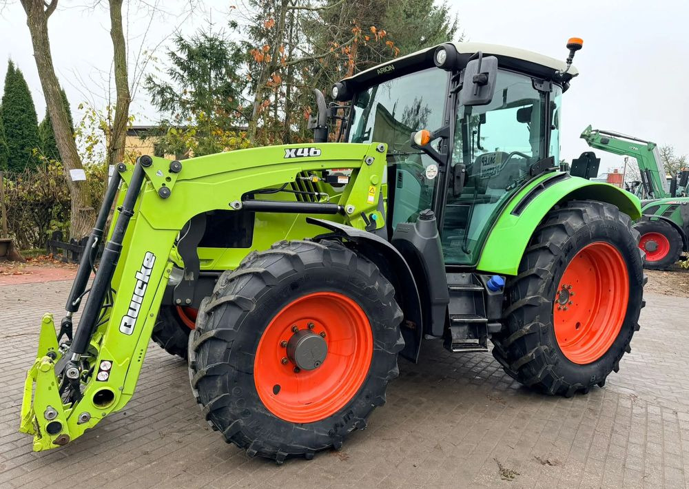 Claas Arion 440 - Tractor: foto 5 Claas Arion 440 - Tractor: foto 5