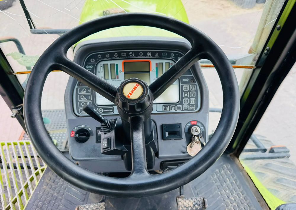 Tractor Claas Challenger CH45: foto 14