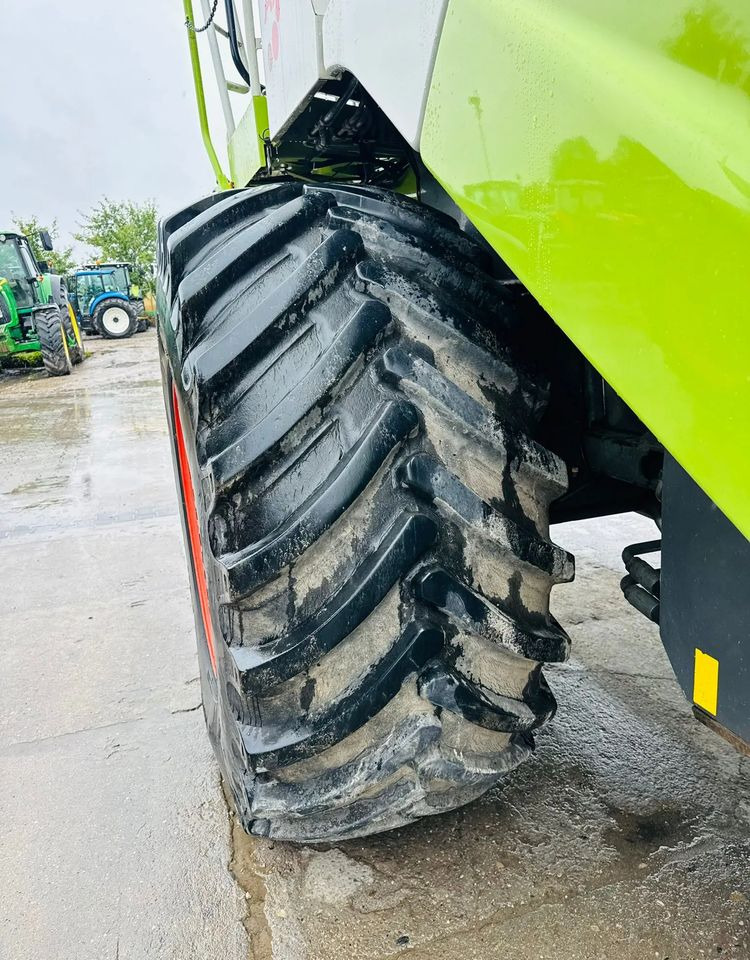 Cosechadora de granos Claas Tucano 450: foto 11