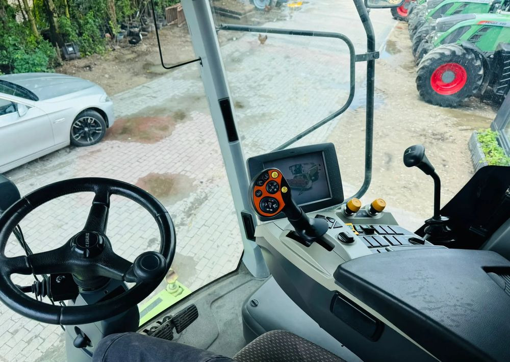 Cosechadora de granos Claas Tucano 450: foto 9