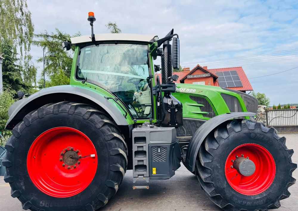 Fendt 828 Vario Profi Plus - Tractor: foto 4 Fendt 828 Vario Profi Plus - Tractor: foto 4