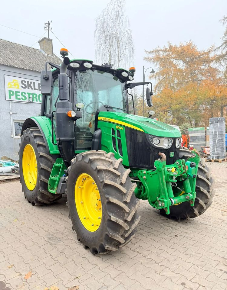 John Deere 6120M - Tractor: foto 2 John Deere 6120M - Tractor: foto 2