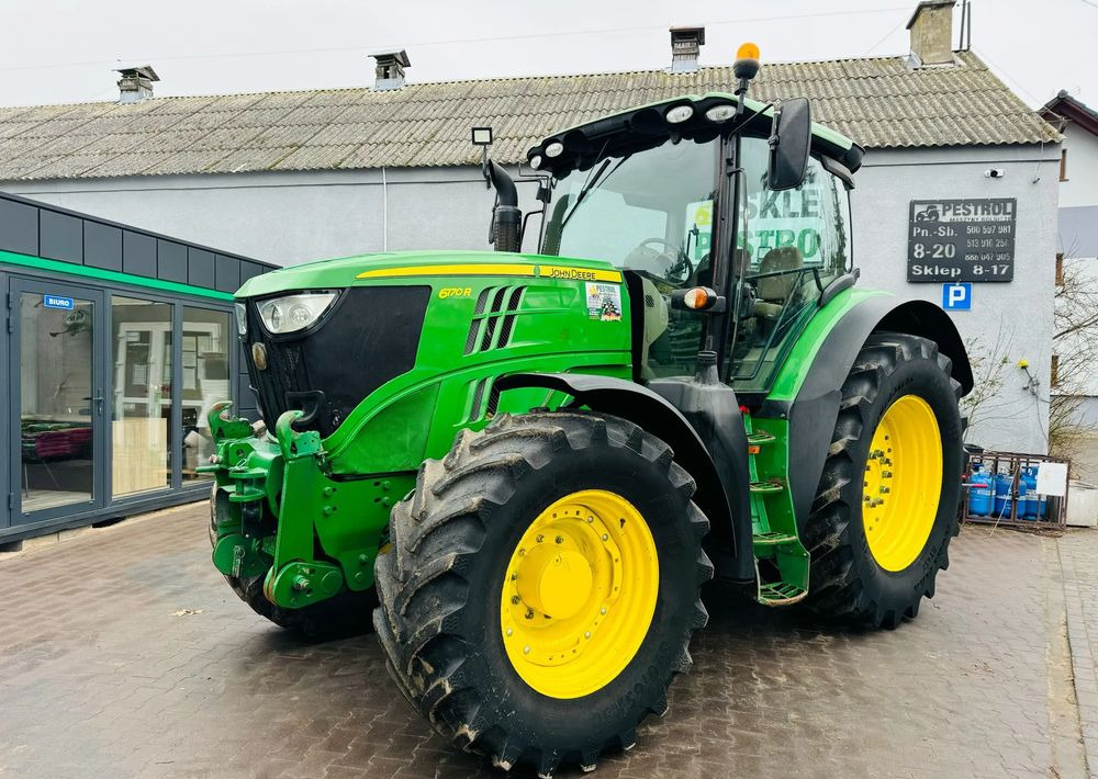 John Deere 6170R - Tractor: foto 1 John Deere 6170R - Tractor: foto 1