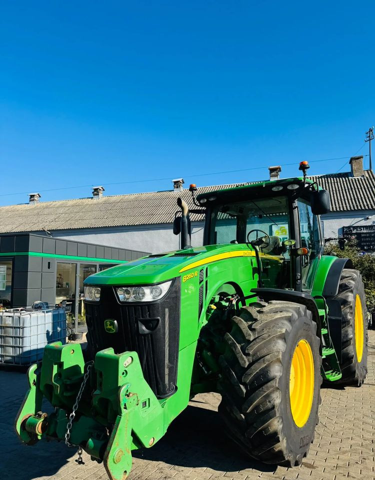 John Deere 8260R - Tractor: foto 4 John Deere 8260R - Tractor: foto 4