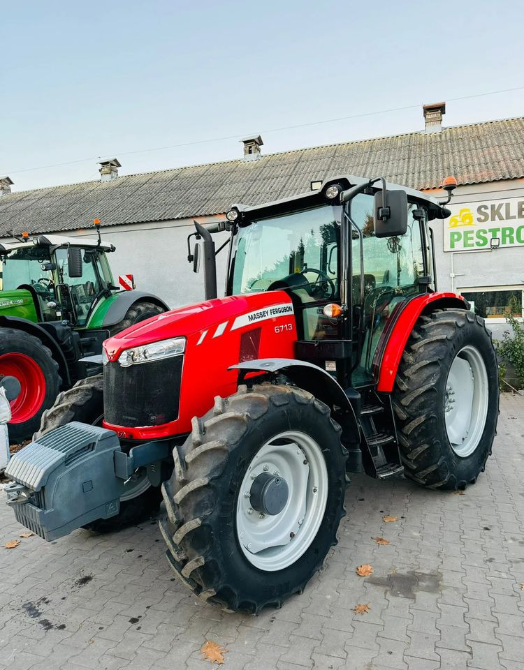 Massey Ferguson 6713 - Tractor: foto 1 Massey Ferguson 6713 - Tractor: foto 1