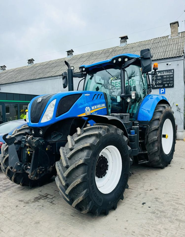 New Holland T7.230 AUTOCOMMAND - Tractor: foto 1 New Holland T7.230 AUTOCOMMAND - Tractor: foto 1