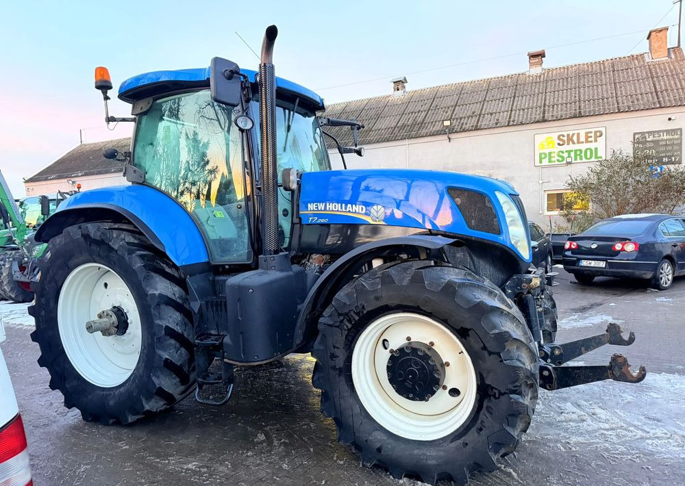 New Holland T7.260 - Tractor: foto 4 New Holland T7.260 - Tractor: foto 4